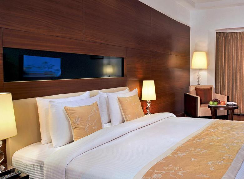 Hotel Haut Monde Gurgaon Dış mekan fotoğraf